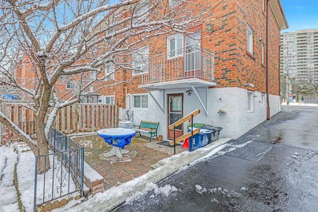 830 Danforth Rd, House semidetached with 3 bedrooms, 2 bathrooms and 5 parking in Toronto ON | Image 26