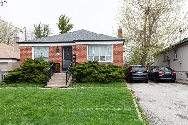 45 Vinci Cres, House detached with 3 bedrooms, 3 bathrooms and 6 parking in Toronto ON | Image 12