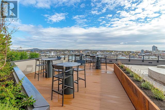 Rooftop patio | Image 17
