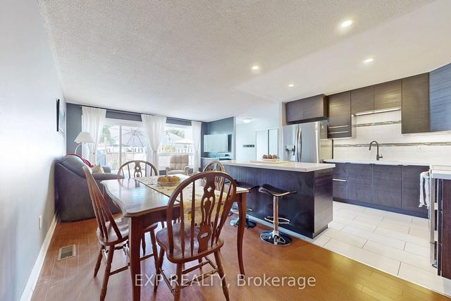 7 Heatherside Crt, House detached with 3 bedrooms, 1 bathrooms and 2 parking in Brampton ON | Image 4