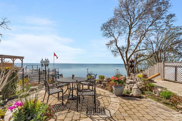 327a Lake Promenade, House detached with 4 bedrooms, 4 bathrooms and 6 parking in Toronto ON | Image 9