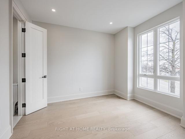 227 Renforth Dr, House detached with 4 bedrooms, 7 bathrooms and 5 parking in Toronto ON | Image 17