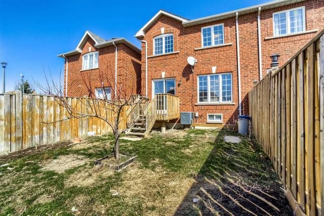 6153 Windfleet Cres, House attached with 4 bedrooms, 4 bathrooms and 4 parking in Mississauga ON | Image 29