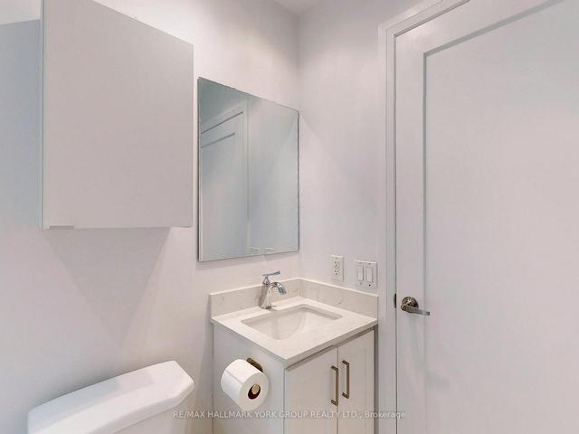 1637 - 111 Elizabeth St, Condo with 1 bedrooms, 1 bathrooms and 0 parking in Toronto ON | Image 17