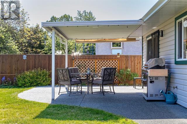 2871 River Rd, House detached with 3 bedrooms, 2 bathrooms and 6 parking in North Cowichan BC | Image 55