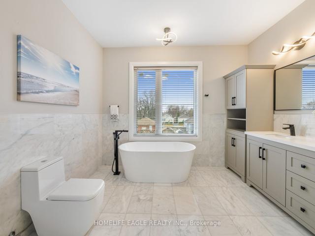46 Atlee Ave, House detached with 4 bedrooms, 5 bathrooms and 6 parking in Toronto ON | Image 11