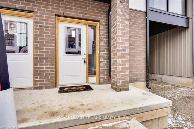 28 - 349 Southdale Rd E, Townhouse with 4 bedrooms, 4 bathrooms and 2 parking in London ON | Image 23