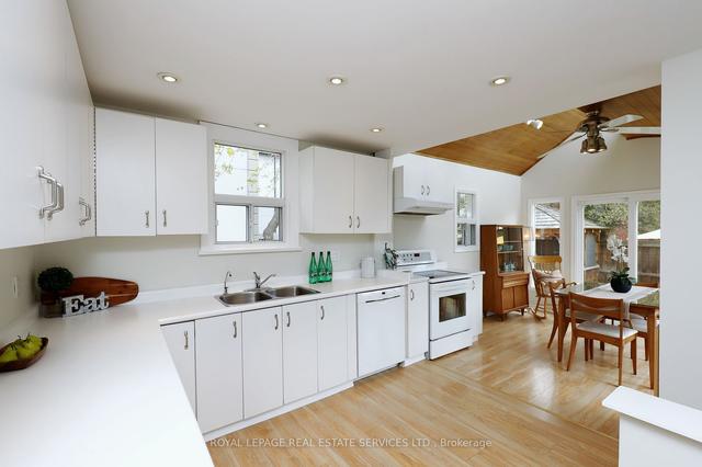 69 Twenty Fifth St, House detached with 1 bedrooms, 3 bathrooms and 2 parking in Toronto ON | Image 6