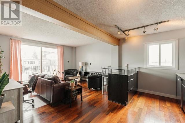 403 - 526 22 Ave Sw, Condo with 1 bedrooms, 1 bathrooms and 1 parking in Calgary AB | Image 2