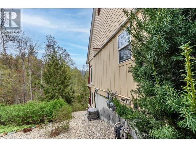 12 - 441 20 Street Ne, House attached with 2 bedrooms, 2 bathrooms and 2 parking in Salmon Arm BC | Image 54