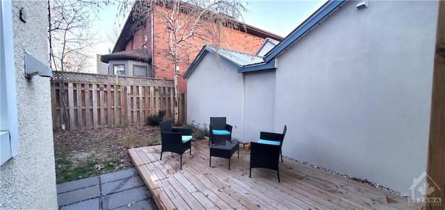 69 Union St, Home with 3 bedrooms, 1 bathrooms and 2 parking in Ottawa ON | Image 5