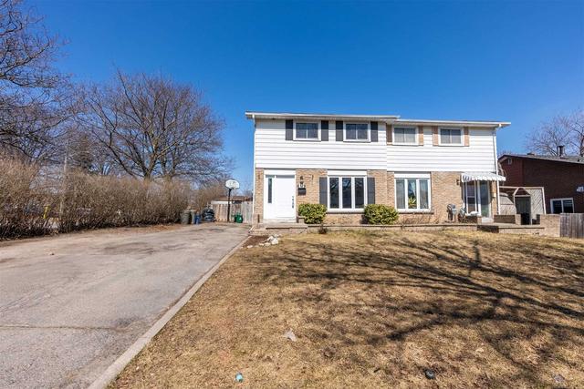 999 Florell Dr, House semidetached with 3 bedrooms, 2 bathrooms and 4 parking in Oshawa ON | Image 12