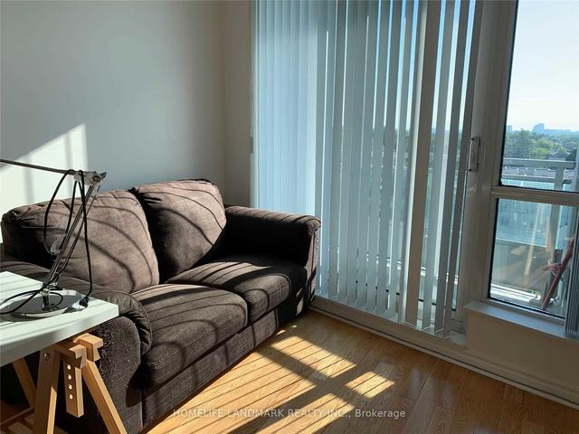 702 - 18 Holmes Ave, Condo with 1 bedrooms, 1 bathrooms and 1 parking in Toronto ON | Image 1