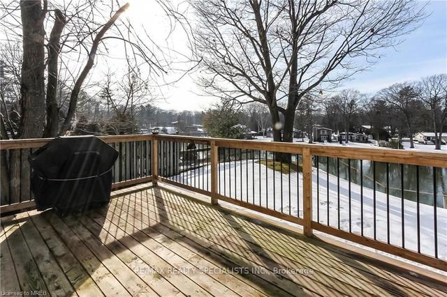 338 Oxbow Park Dr, House detached with 1 bedrooms, 2 bathrooms and 10 parking in Wasaga Beach ON | Image 25