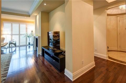 706 - 80 Yorkville Ave, Condo with 2 bedrooms, 3 bathrooms and 2 parking in Toronto ON | Image 2