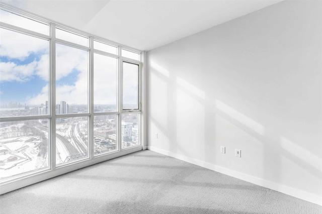 4110 - 21 Iceboat Terr, Condo with 1 bedrooms, 1 bathrooms and 0 parking in Toronto ON | Image 4
