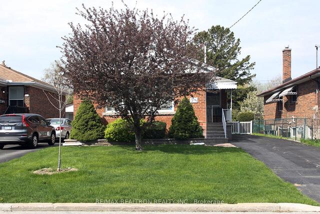 94 Dewey Dr, House detached with 3 bedrooms, 2 bathrooms and 5 parking in Toronto ON | Image 26