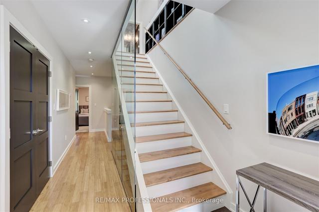 19 Kennedy Ave, House detached with 3 bedrooms, 4 bathrooms and 1 parking in Toronto ON | Image 36