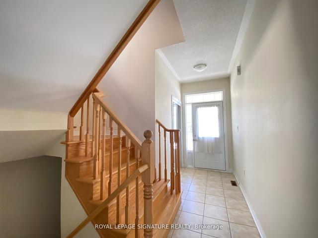 72 Montreal Circ, House detached with 4 bedrooms, 3 bathrooms and 4 parking in Hamilton ON | Image 10