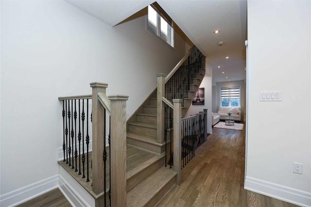 11 Hashmi Pl, House semidetached with 4 bedrooms, 5 bathrooms and 2 parking in Brampton ON | Image 6