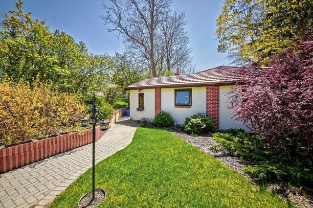 160 John St W, House detached with 2 bedrooms, 1 bathrooms and 3 parking in Bradford West Gwillimbury ON | Image 1