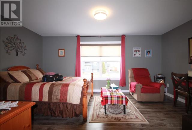 2 Edwards Pl, House other with 5 bedrooms, 2 bathrooms and null parking in Mount Pearl NL | Image 8