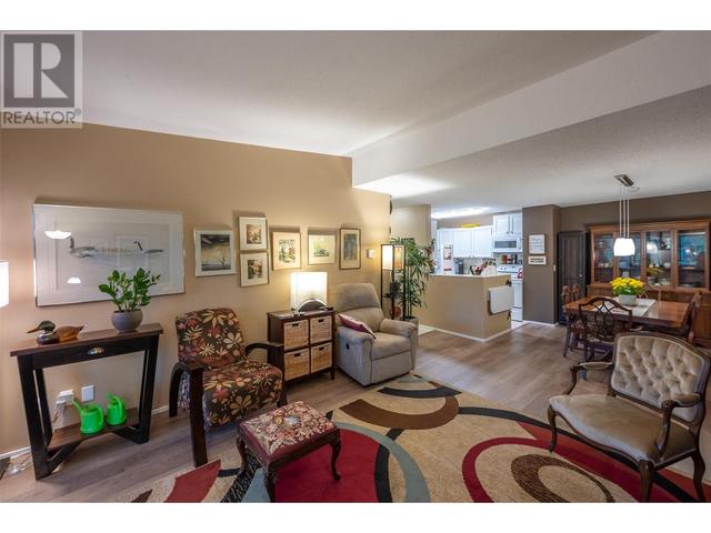 403 - 740 Winnipeg St, Condo with 2 bedrooms, 2 bathrooms and 1 parking in Penticton BC | Image 11