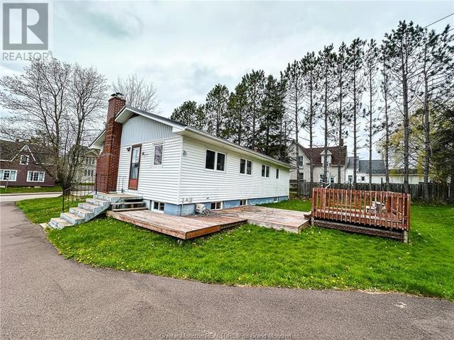 39 King, House detached with 3 bedrooms, 0 bathrooms and null parking in Sackville NB | Image 3