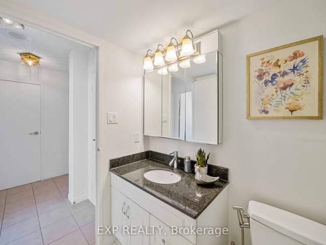 1010 - 3695 Kaneff Cres, Condo with 1 bedrooms, 1 bathrooms and 1 parking in Mississauga ON | Image 9