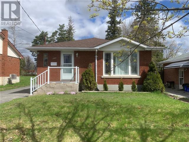1238 Woodbine Ave, House detached with 6 bedrooms, 2 bathrooms and null parking in Greater Sudbury ON | Image 1