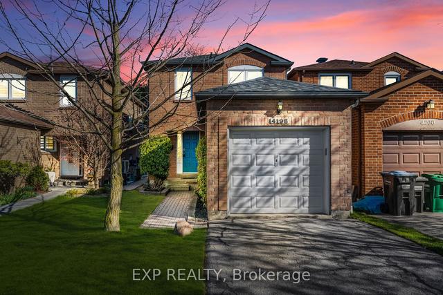 4198 Forest Fire Cres, House detached with 3 bedrooms, 2 bathrooms and 3 parking in Mississauga ON | Image 1