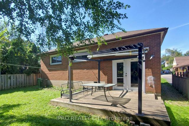 35 Cloverhill Rd, House detached with 5 bedrooms, 4 bathrooms and 3 parking in Hamilton ON | Image 28
