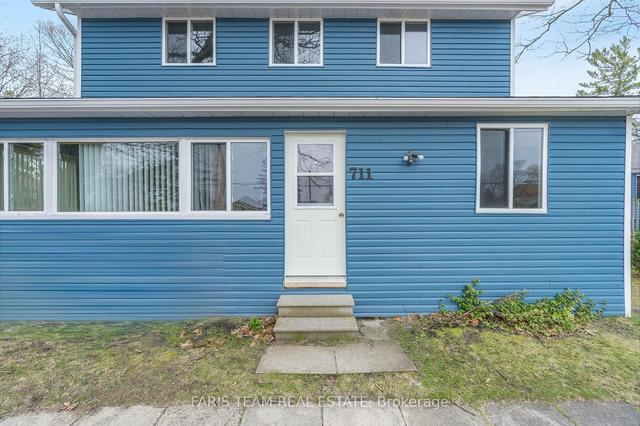 711 Mosley St, House detached with 7 bedrooms, 3 bathrooms and 5 parking in Wasaga Beach ON | Image 23