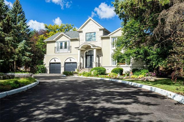 10 Fitzpatrick Dr, House detached with 6 bedrooms, 5 bathrooms and 12 parking in Brampton ON | Image 1