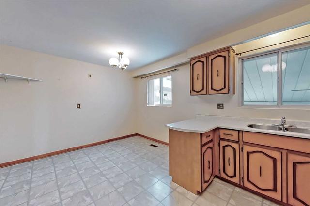 30 Kathrose Dr, House detached with 3 bedrooms, 2 bathrooms and 5 parking in Toronto ON | Image 2
