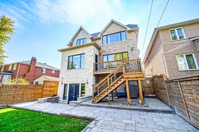 216 Olive Ave, House detached with 4 bedrooms, 7 bathrooms and 6 parking in Toronto ON | Image 27