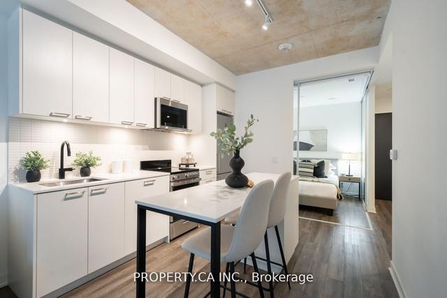 210 - 1808 St. Clair Ave W, Condo with 2 bedrooms, 2 bathrooms and 1 parking in Toronto ON | Image 1