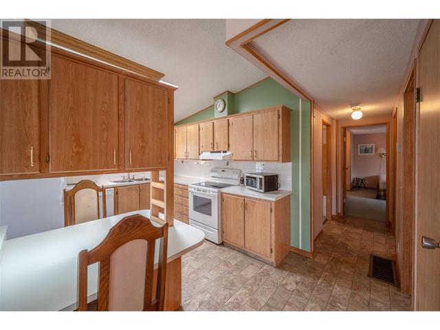 33 - 6822 Leighton Cres, House other with 2 bedrooms, 2 bathrooms and null parking in Okanagan Similkameen C BC | Image 15