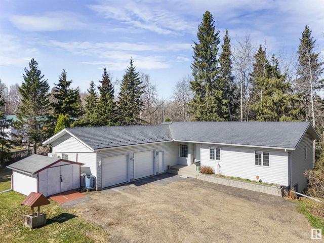 27 - 2320 Twp Rd 540, House detached with 3 bedrooms, 3 bathrooms and null parking in Lac Ste. Anne County AB | Image 1