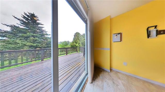 70 Camrose Crt, House detached with 3 bedrooms, 2 bathrooms and 3 parking in Kitchener ON | Image 34