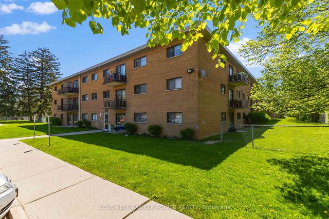 110 - 1825 Whitney St, Condo with 2 bedrooms, 1 bathrooms and 1 parking in London ON | Image 10