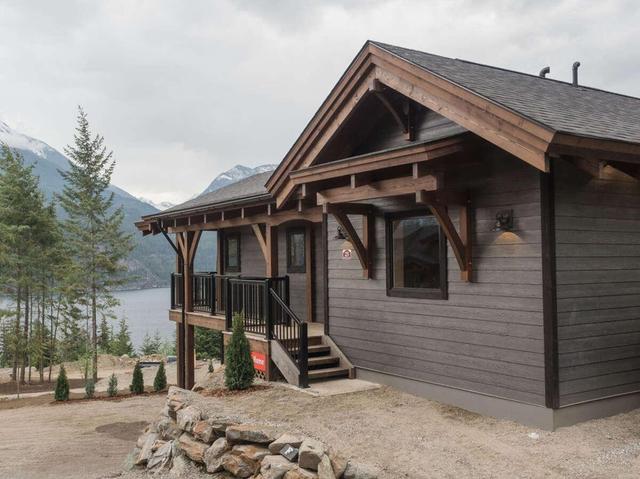 23 Birchgrove Bend, House detached with 2 bedrooms, 2 bathrooms and 2 parking in Central Kootenay D BC | Image 3