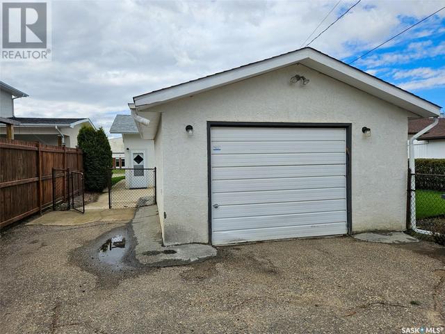 515 13th Ave Ne, House detached with 4 bedrooms, 2 bathrooms and null parking in Swift Current SK | Image 28