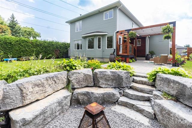 Corner lot backing onto a stunning mature line of trees, privacy is maximized. | Image 17