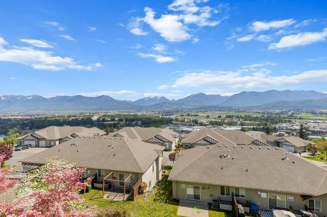 139 - 8590 Sunrise Dr, House attached with 4 bedrooms, 3 bathrooms and null parking in Chilliwack BC | Image 22