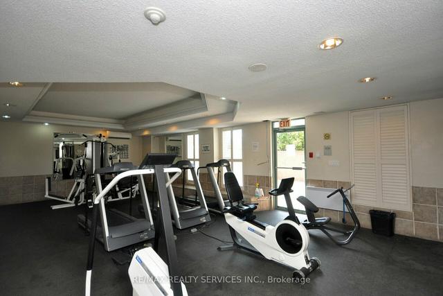 1209 - 155 Hillcrest Ave, Condo with 2 bedrooms, 1 bathrooms and 1 parking in Mississauga ON | Image 25