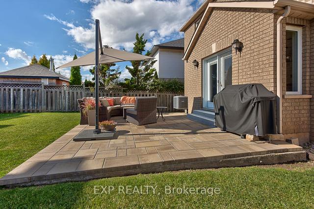 14 Chianti Cres, House detached with 3 bedrooms, 4 bathrooms and 4 parking in Hamilton ON | Image 35