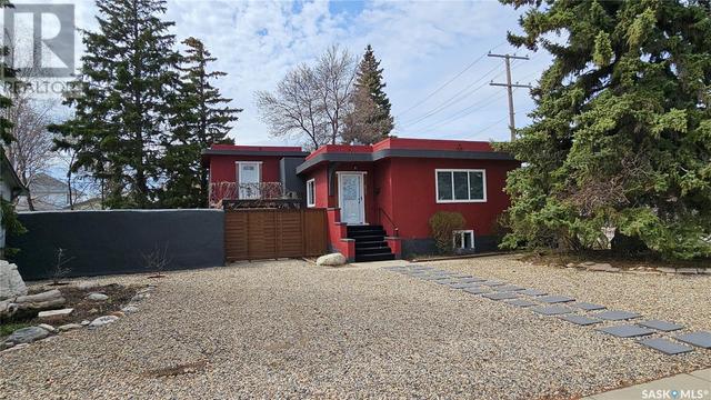 839 Main St, House detached with 3 bedrooms, 2 bathrooms and null parking in Humboldt SK | Image 1