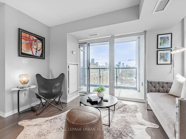 1915 - 400 Adelaide St E, Condo with 2 bedrooms, 2 bathrooms and 1 parking in Toronto ON | Image 5
