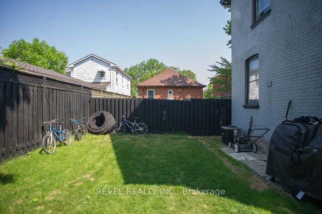 156 Rawdon St, House detached with 5 bedrooms, 4 bathrooms and 3 parking in Brantford ON | Image 25